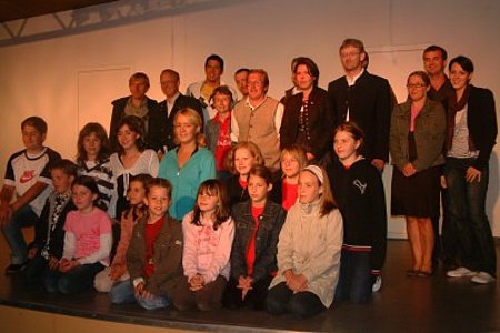 "Großes Theater" boten die Laiendarsteller den Gästen beim ersten Theaterabend "Vorhang auf" in Sallingstadt