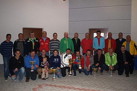 Die Sieger und die Organisatoren des Orteturnieres 2014