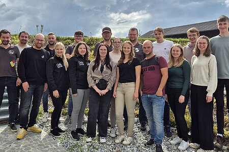 Zahlreiche Helfer von der JVP und dem VV Sallingstadt