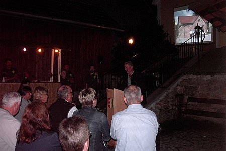 Bürgermeister Johann Hölzl sprach der Ortschaft seitens der Gemeinde Dank und Anerkennung aus.