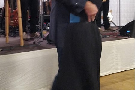 Bürgermeister Josef Schaden wagte ein Tänzchen mit Kathrin Kopp von der Gruppe Zaitlos