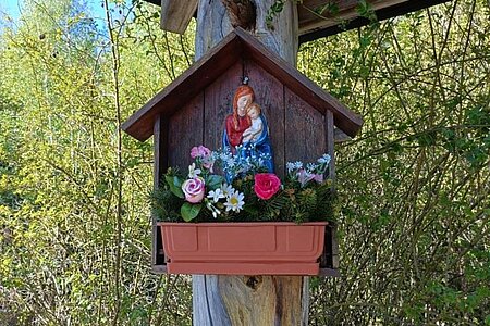 Maischmuck bei den Bildstöcken