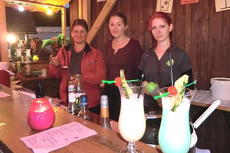 Das Cocktail-Team: Angelika Klenn, Carina Krapfenbauer und Jennifer Witura